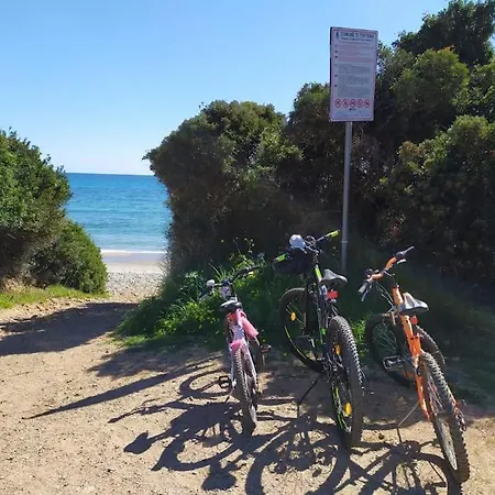 Maris Holidays - Close To The Sea, 5 Mins Walk Villa Tertenìa