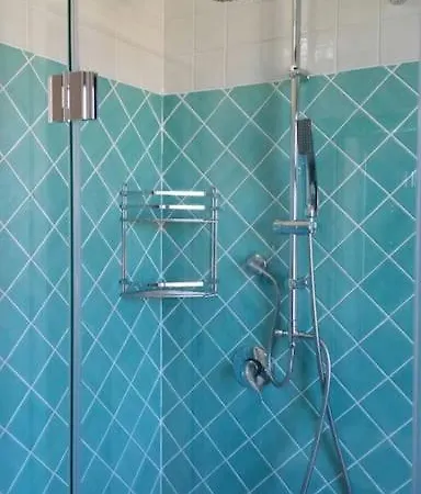 Maris Holidays - Close To The Sea, 5 Mins Walk Villa Tertenìa