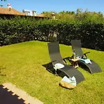 Maris Holidays - Close To The Sea, 5 Mins Walk Вилла