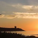 Maris Holidays - Close To The Sea, 5 Mins Walk *
