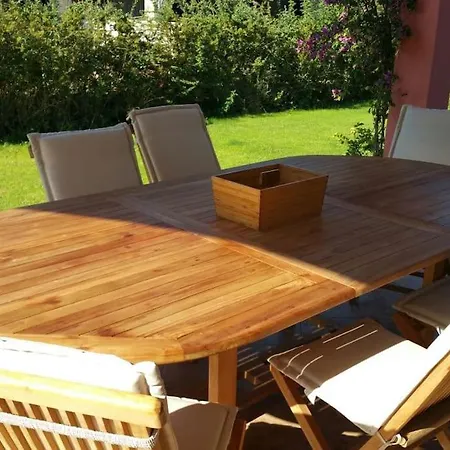 Вилла Maris Holidays - Close To The Sea, 5 Mins Walk