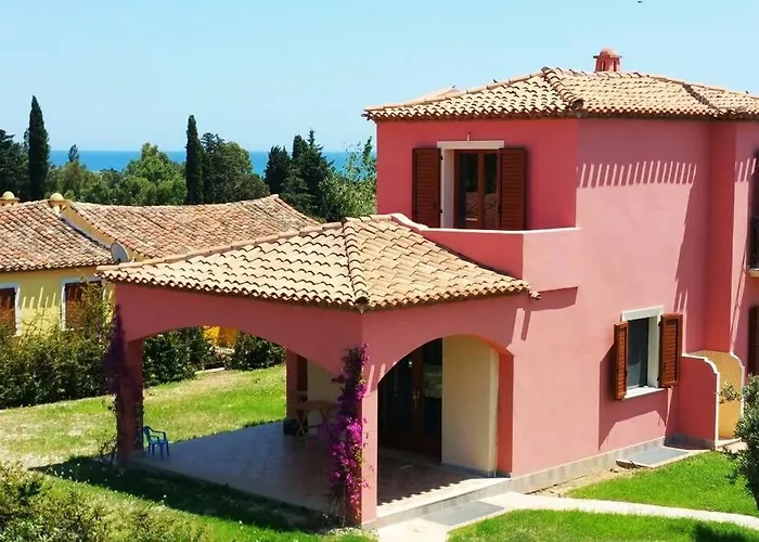 Villa Maris Holidays - Close To The Sea, 5 Mins Walk Tertenìa