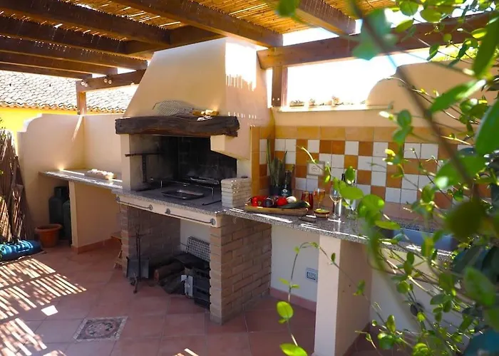 Maris Holidays - Close To The Sea, 5 Mins Walk Villa Tertenìa
