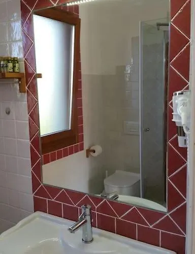 Maris Holidays - Close To The Sea, 5 Mins Walk * Tertenìa
